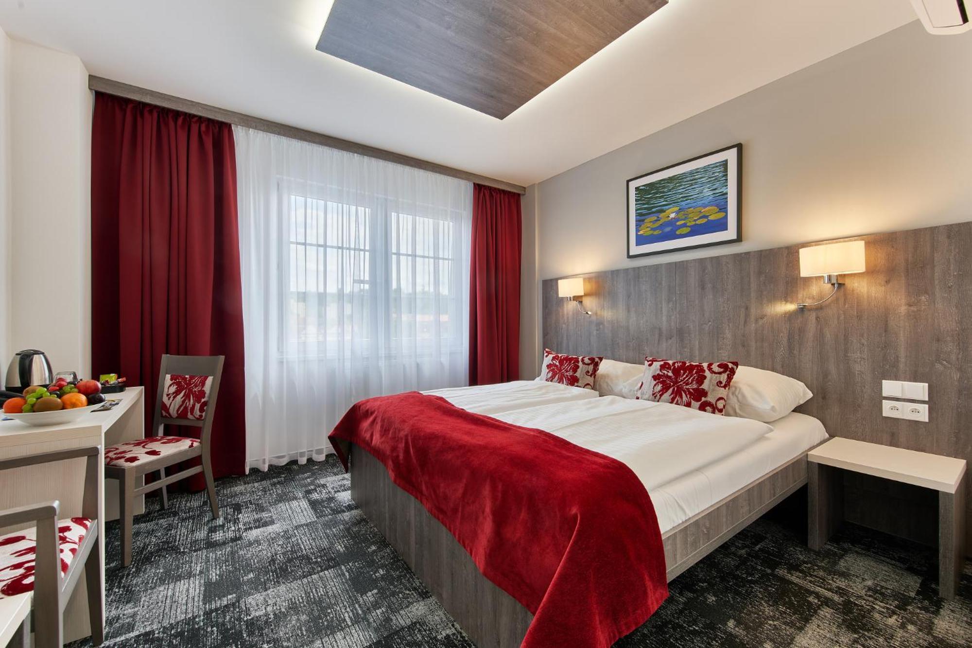 Wellness Step - Czech Leading 4* Praha