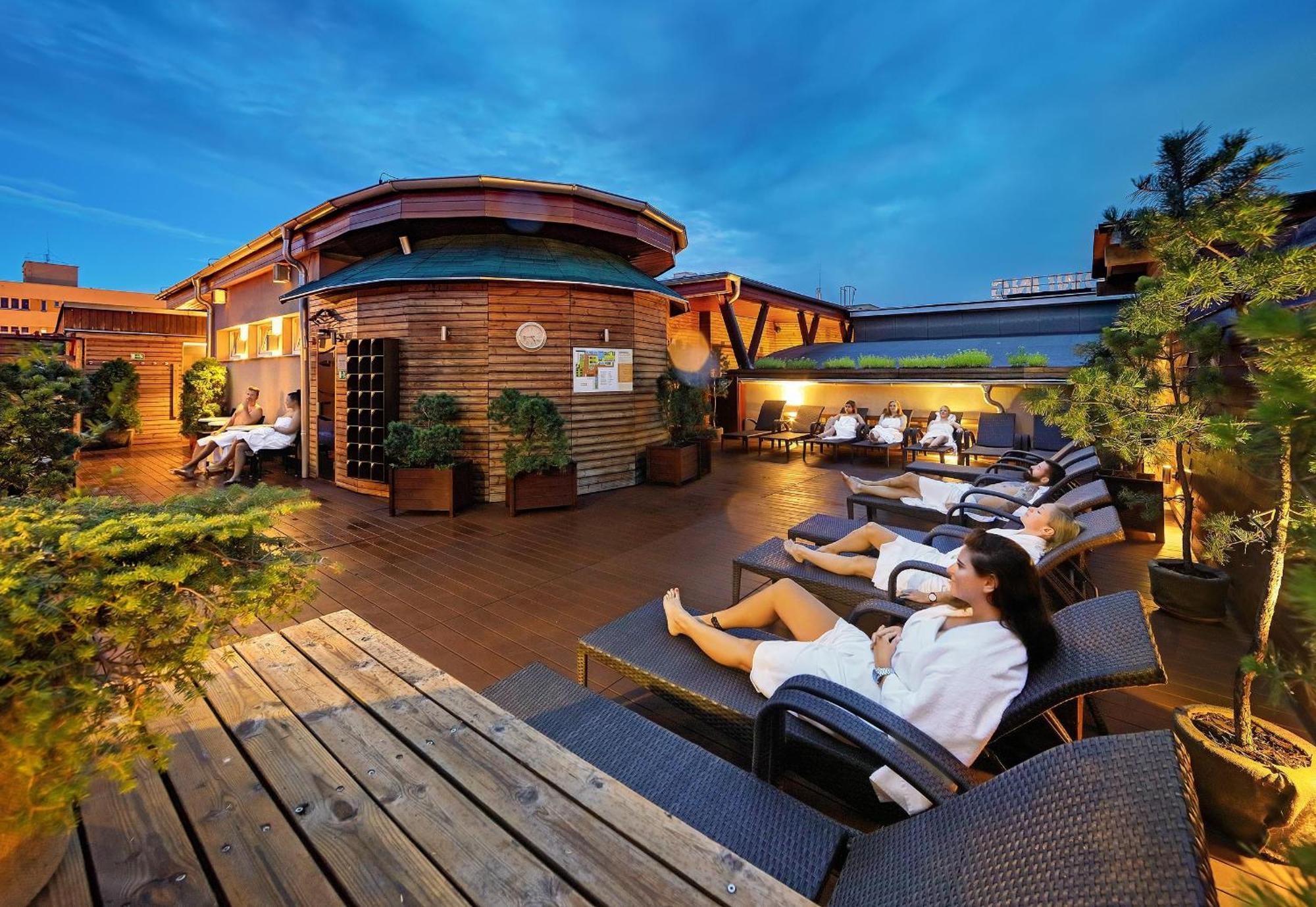Wellness Step - Czech Leading 4* Praha